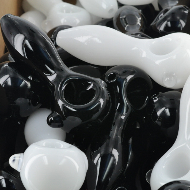 Black & White 4" Glass Hand Pipes (Assorted)