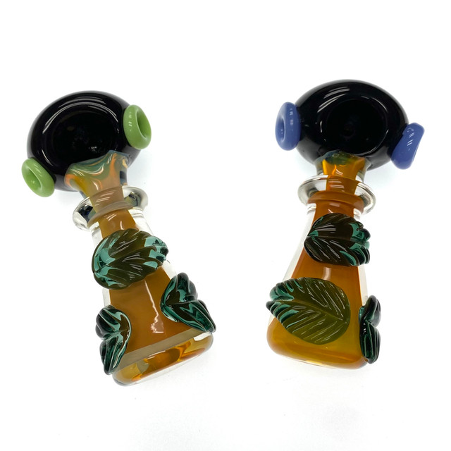 Three Leaves to the Wind 5" Glass Handpipe